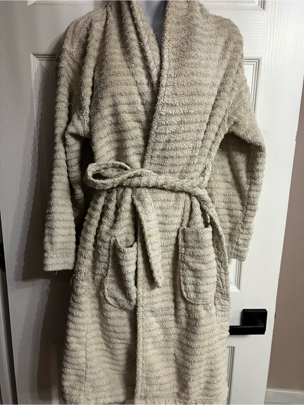 Cozy Cream Textured Shawl Robe with Pockets